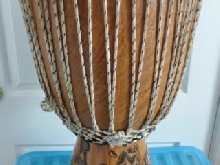 VINTAGE VERY HEAVY AFRICAN DJEMBE HAND CARVED ANIMAL SKIN DRUM 23 1/2