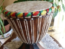 DJEMBE instrument de musique origine AFRIQUE